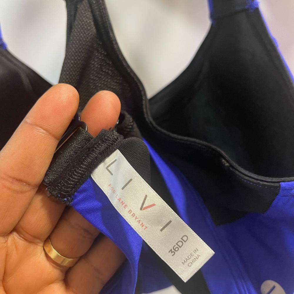 Livi Women's Blue Zip-Front Sports Bra Size 36 DD - Picture 6 of 6